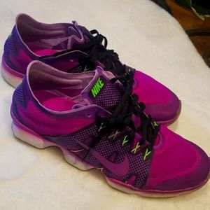Nike zoom sneakers 9.5 purple